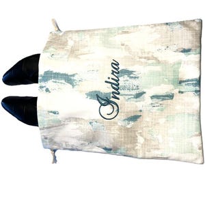Personalized Travel Shoe Bag: Monogrammed Shoe Storage, Embroidered Gift Travel Shoe Bag for Dressed Shoe Carry Bag for Travel Shoe Bag