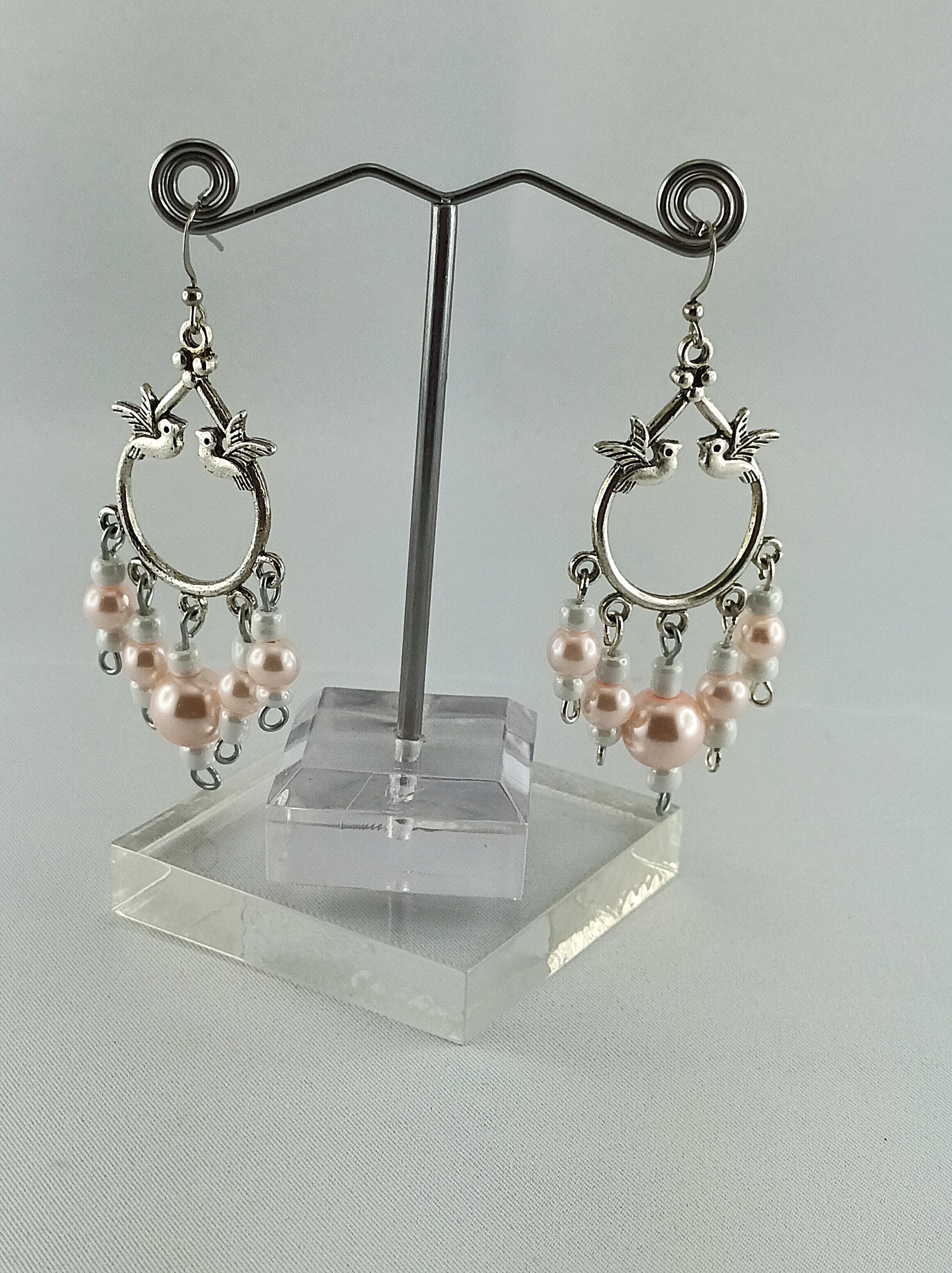 Grandes Boucles D'oreilles Clou Vintage Avec Anneau Et Perles Poire - Couleurs Noir Et Or - Très Bon état