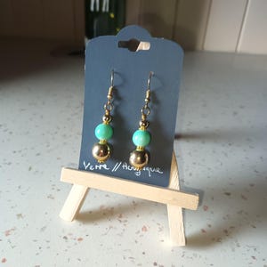 EARRINGS with water green and gold glass beads