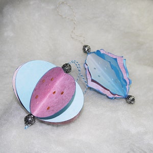 BOULES DE NOEL bleu et rose papier cartonné fantaisies scrapbooking