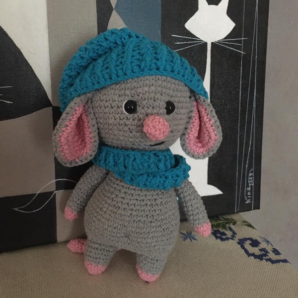 Jouet doudou souris fait main au crochet