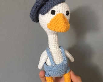 Handmade handmade goose toy crochet