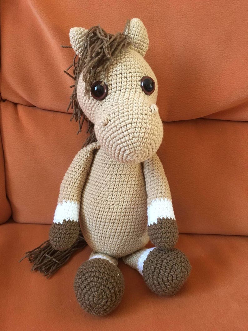 Jouet doudou cheval beige fait main au crochet en laine acrylique et coton zdjęcie 1
