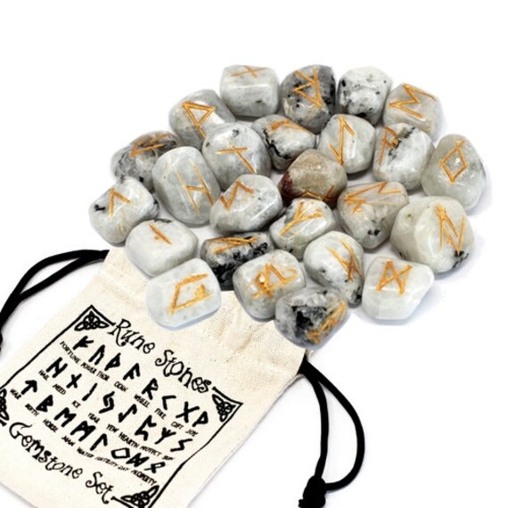 Set de 25 Runes en Pierre Lune Arc-En-Ciel | Labradorite Blanche