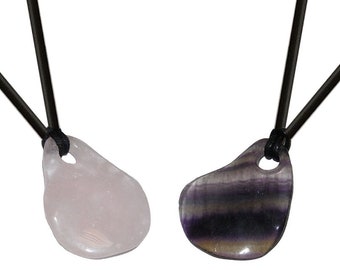 Collier pendentif plat wobbly - au choix : fluorite ou quartz rose