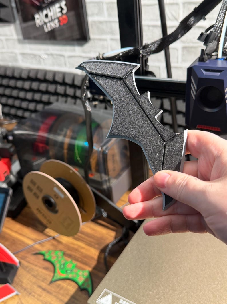 Cosplay Prop 3D Printed Batarangs image 6