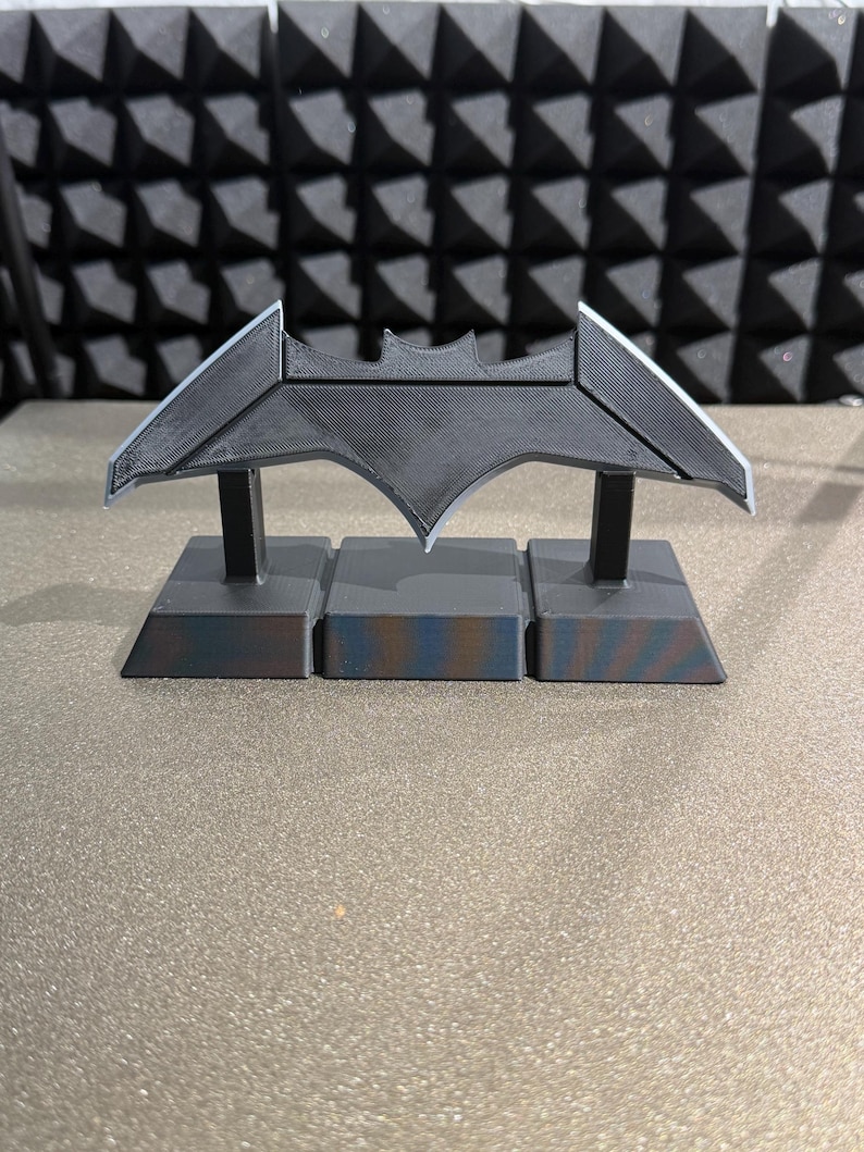 Cosplay Prop 3D Printed Batarangs image 14