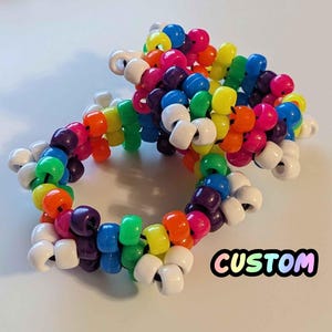 Bracelets manchette Kandi à pointes (personnalisés) - Un ou une paire