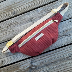 Customizable honeycomb fanny pack - choice of interior and exterior colors - choice of buckle - ARTISANAL - Gift idea