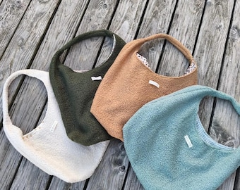 Hobo bag in bouclé and organic cotton gauze, large handmade cocooning shoulder bag, women's bag in ecru, camel, khaki, and lagoon