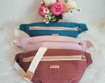 Fanny pack - 18 colors to choose from, honeycomb cotton - polka dot interior color to choose from - HANDMADE