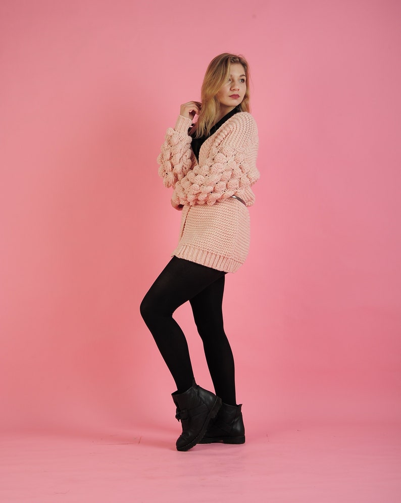 Chunky knit cardigan.Cocoon cardigan.Hand knit cardigan.Pink knit cardigan with free delivery