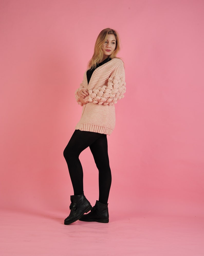 Chunky knit cardigan.Cocoon cardigan.Hand knit cardigan.Pink knit cardigan with free delivery