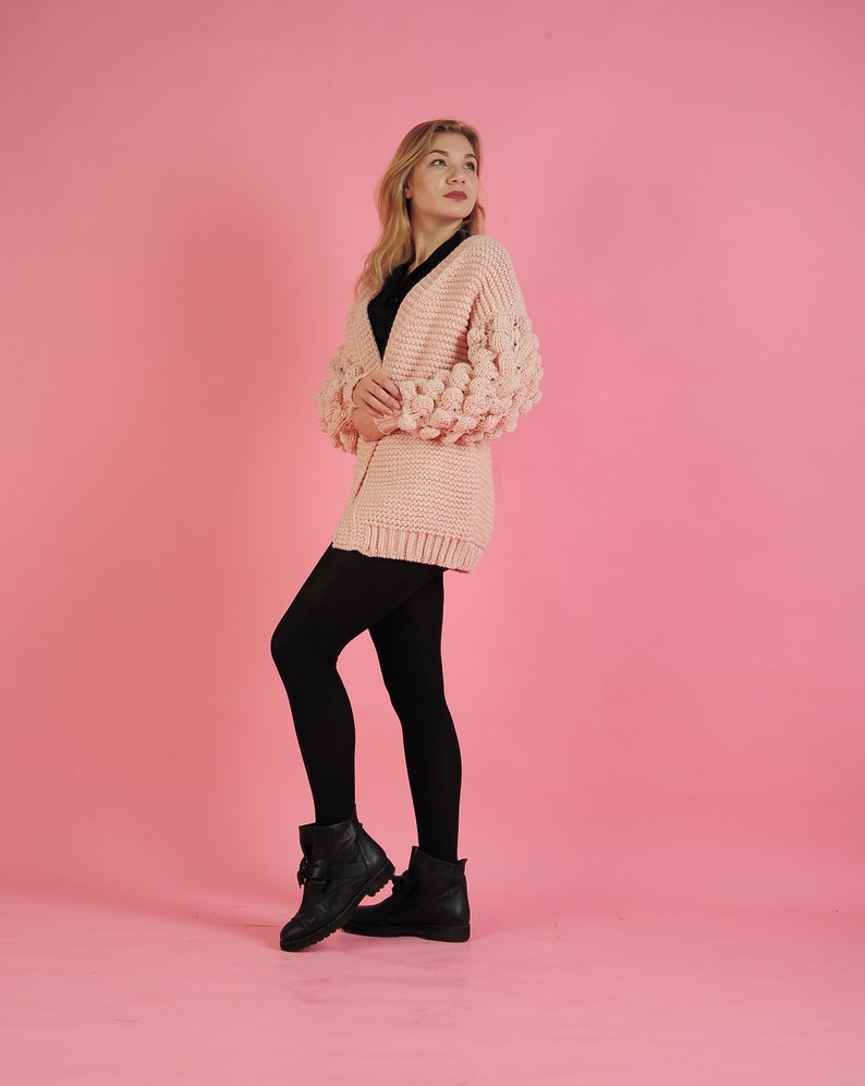 Chunky knit cardigan.Cocoon cardigan.Hand knit cardigan.Pink knit cardigan with free delivery