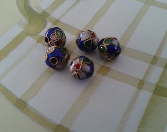 1 set of 5 blue beads compartmentalized 6 mm