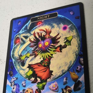 MtG Majoras Mask Tag und Nacht doppelseitige Token Alternative Art - EDH, Kommandant, Cube Draft und Casual