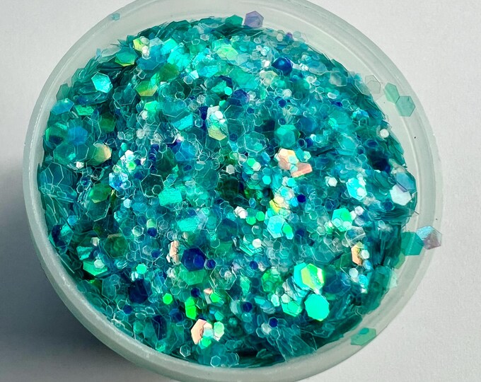 JUNE CLEARANCE - Winter Wonderland Glitter Mix - Available in 2 oz