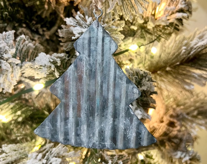Metal Christmas Ornament - | Christmas Decor | Rustic | Decorations