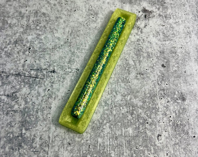 Epoxy Pen Cradle - Glitter Pen Cradle