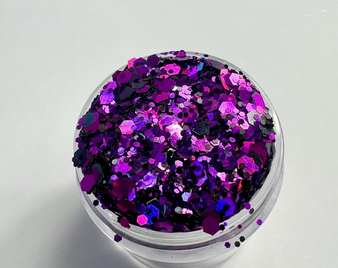 CLEARANCE - Iris Glitter - Available in 1 oz