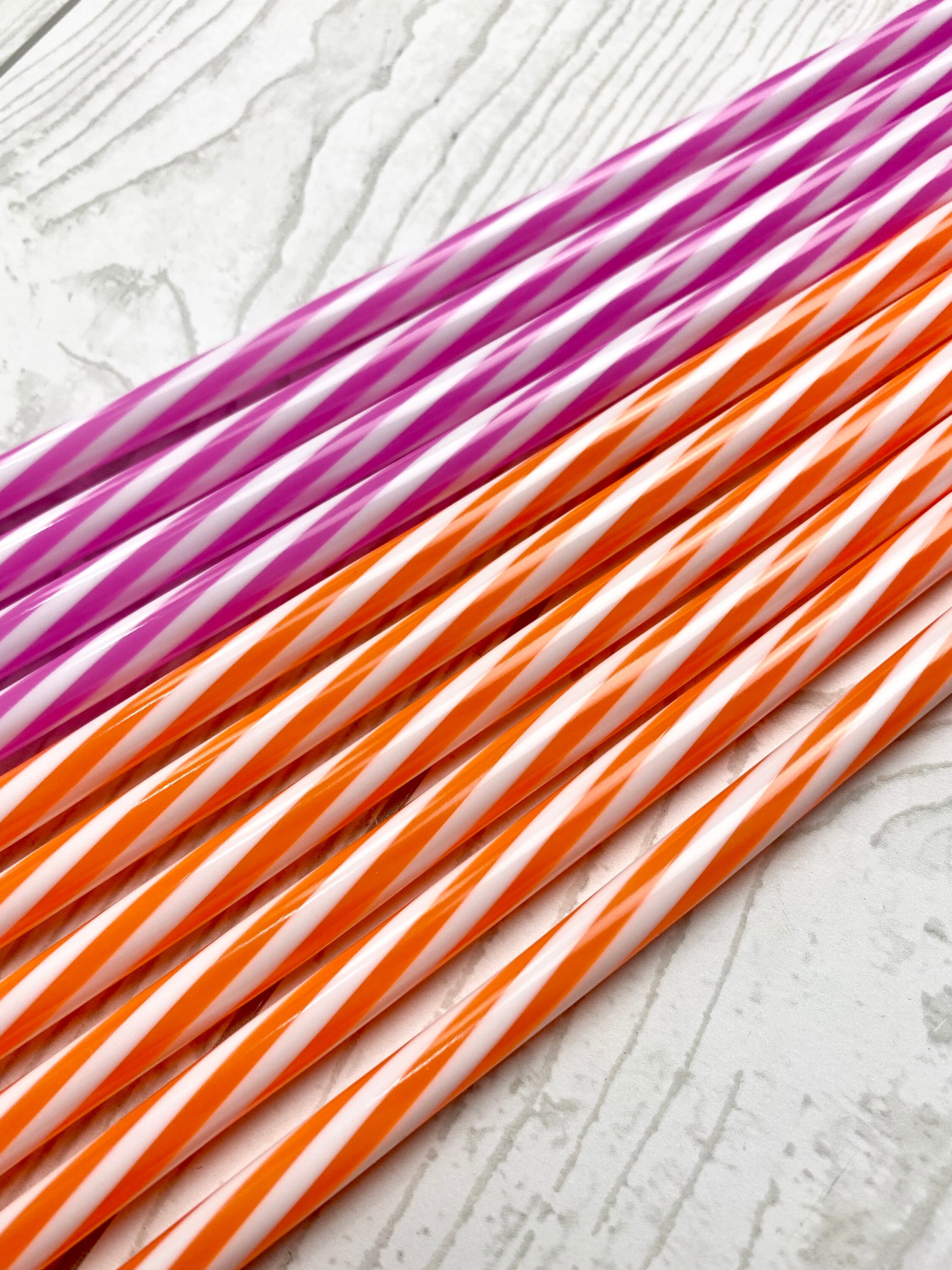 DECEMBER CLEARANCE - 20 Plastic Drinking Straws - Assorted Colors - Party -  Entertaining - H5