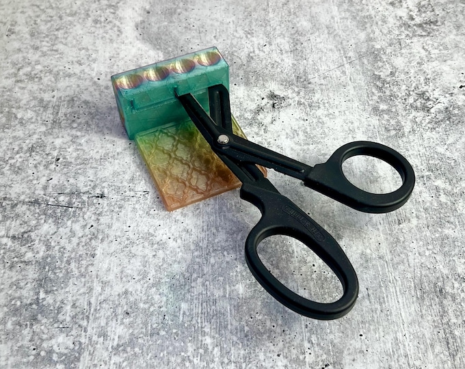 UV Adapter for Scissors - Glitter Scissor Adapter - Trauma Scissors -