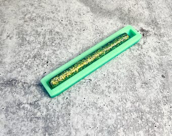 Epoxy Glitter Pen Cradle