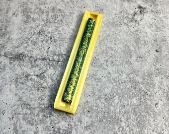 Epoxy Glitter Pen Cradle
