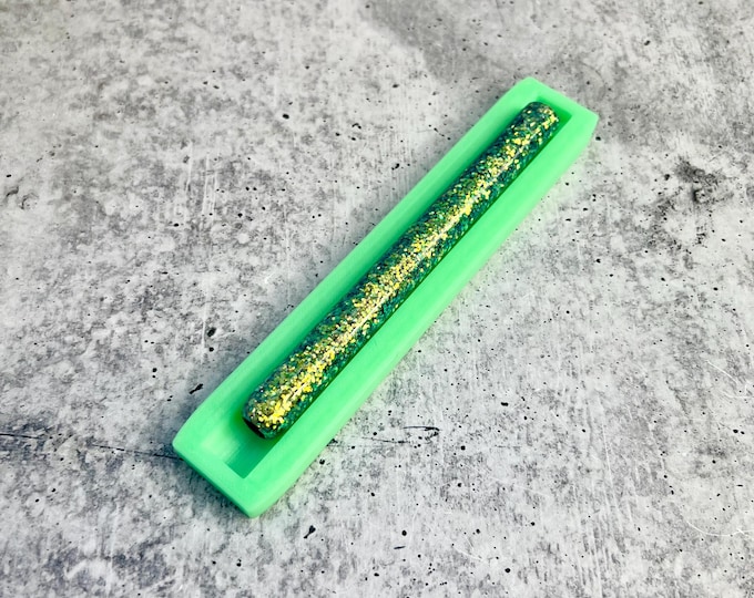 Epoxy Glitter Pen Cradle