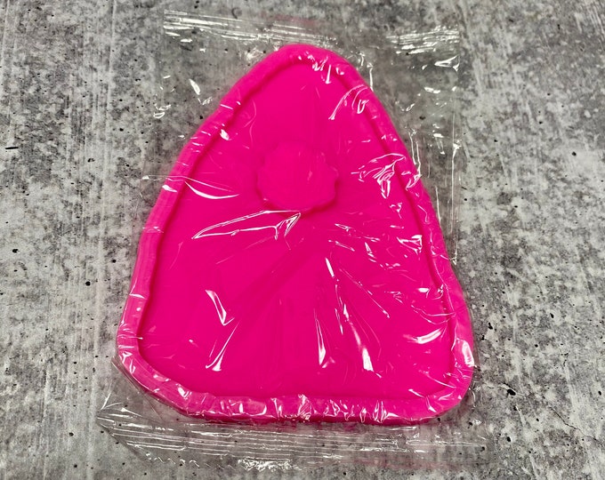 JUNE CLEARANCE - Geode Silicone Mold