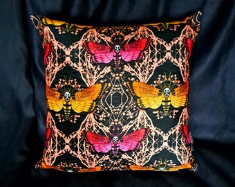 Death Moth Kissen, viktorianisches Gothic Wohndekor Samtkissen, dunkle Natur Cottagecore