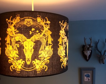 Großer Gothic Lichtschirm 40cm Tierschädel, Viktorianisch Gothic Hirsch Totenkopf Anhänger Deckenschirm