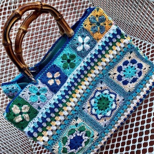 Granny squares crocheted cotton bag, large summer bag made to order in shades of blue