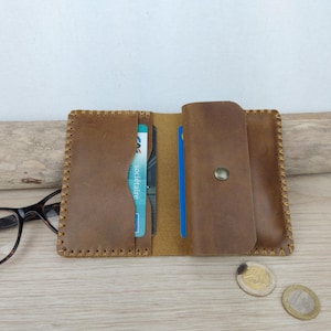Portefeuille homme en cuir marron vieilli / portefeuille de poche / porte-monnaie porte-carte / petit portefeuille format carte bancaire.