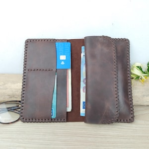 portefeuille porte-monnaie en cuir marron / portefeuille artisanal cousu main / cadeau homme.
