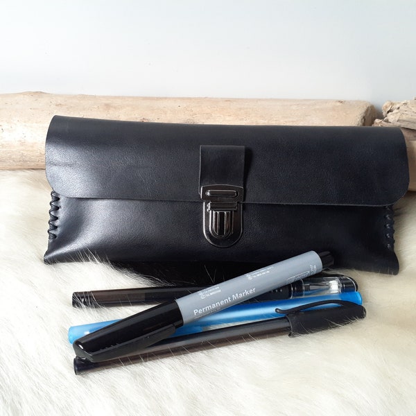 Trousse à stylos en cuir noir pour homme, avec fermoir cartable / Trousse d'école plate, minimaliste / étui à stylos en cuir / cousu main