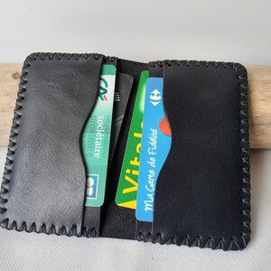 Zwart lederen kaarthouder / minimalistisch herenkaartetui / Nieuw rijbewijshoesje / Mini mannelijke portemonnee / met de hand genaaid.