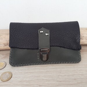 Blague à tabac femme en cuir violet foncé et gris avec fermoir cartable / pochette à tabac /portefeuille minimaliste femme /cuir cousu main.