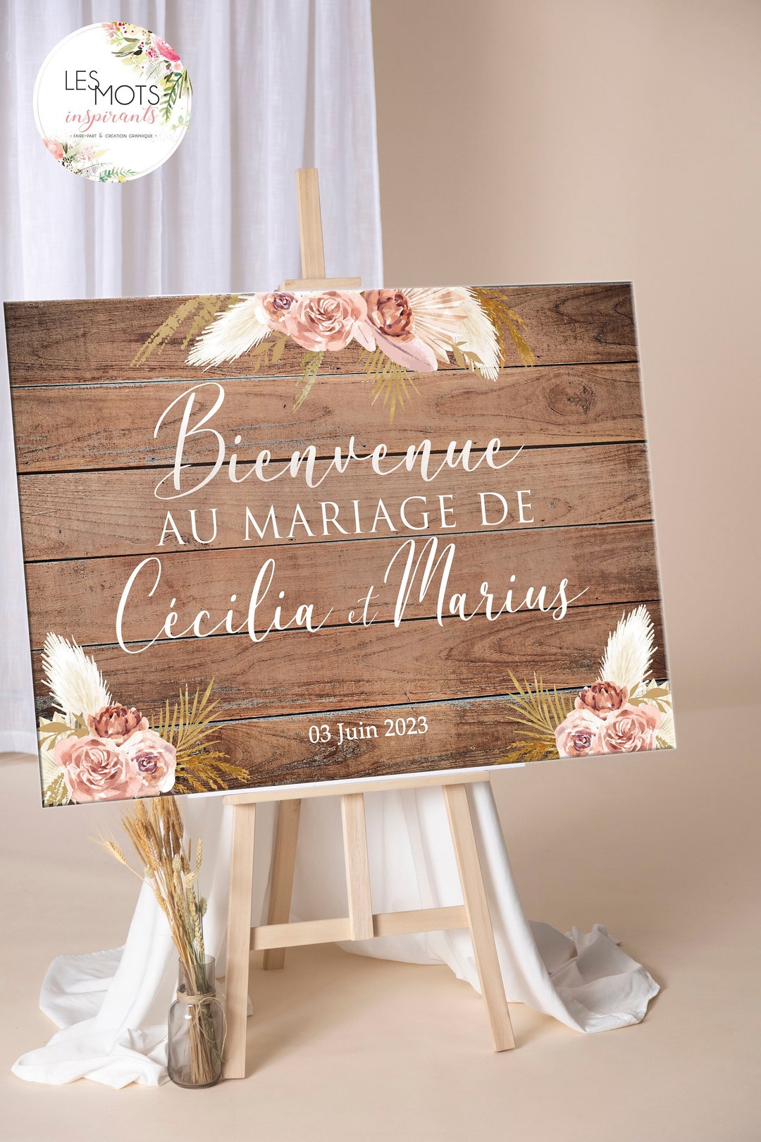 Panneau de bienvenue en bois, papier et fleurs séchées personnalisé pour mariage
