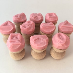 Lot de 9 mini tampons en caoutchouc Aspects astrologiques sculptés à la main (pour 10 symboles), thème astral (régulier)