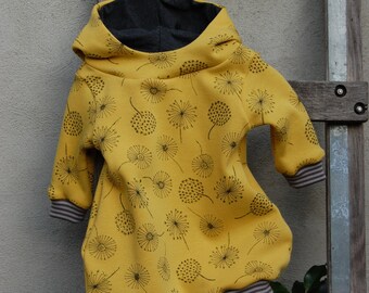 Hoodiekleidchen aus Alpenfleece mit Glitzer-Pusteblumen