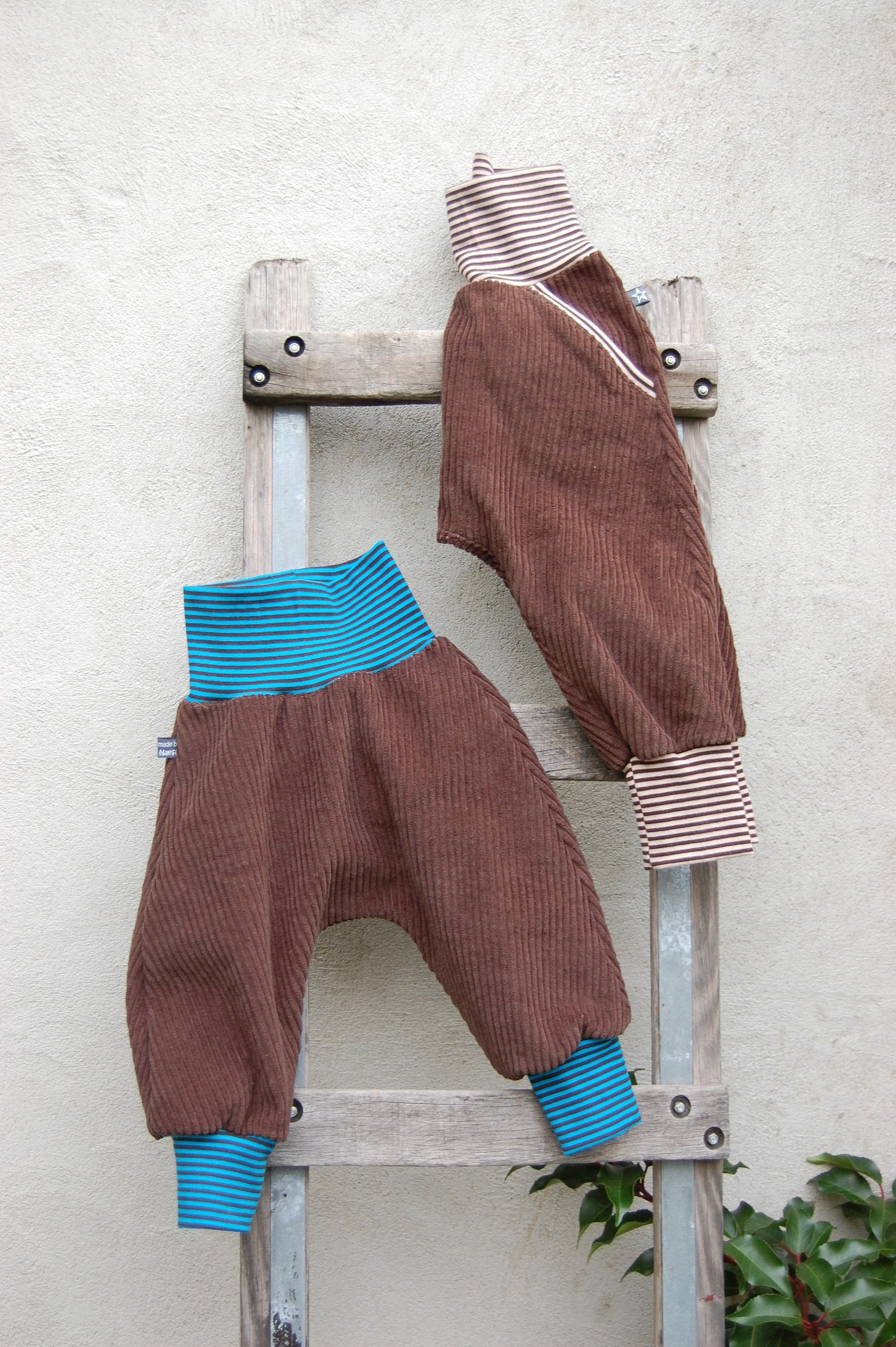 Corduroy trousers with striped cuffs, dark brown