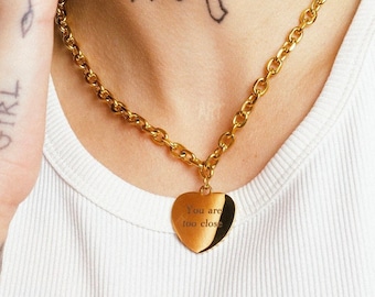 Collar colgante de corazón grabado en cadena de oro de acero inoxidable, estás demasiado cerca 40 cm, sin níquel, alternativa, gótico pastel, feminista, regalo