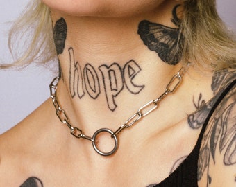 Stainless steel paperclip chain simple O-ring necklace. Nickel-free, hypoallergenic, waterproof. Rave, techno, grunge, hardware, industrial