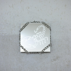 Etched scorpion mirror 30 x 30 cam and 15 x 15 cm. unique home decor, grunge aesthetic, funky home decor, nineties vibe, y2k home decor