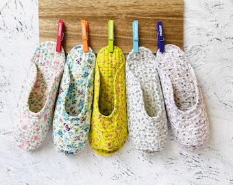Indoor slippers, pattern, flowers, colorful, non-slip, indoor socks, quilted socks, flexible slippers Active