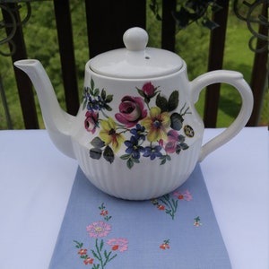 Arthur Wood and Sons Roses and Garden Flowers Teapot; Vintage Wood and Son, Full Size Teapot, Roses & Garden Flowers Teapot, Vintage Teapot