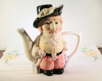 Vintage Toby Tekanna, Tros vara omärkt Trä Keramiker från Burslem, England, Handglaserad, Handmålad; Vintage Tekanna, Figurativ Tekanna