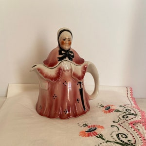 Little Old Lady Teapot, By Tony Wood Studio, Staffordshire, England; Vintage Teapot, Figural Teapot, Granny Teapot, Lady in Pink, Tony Wood