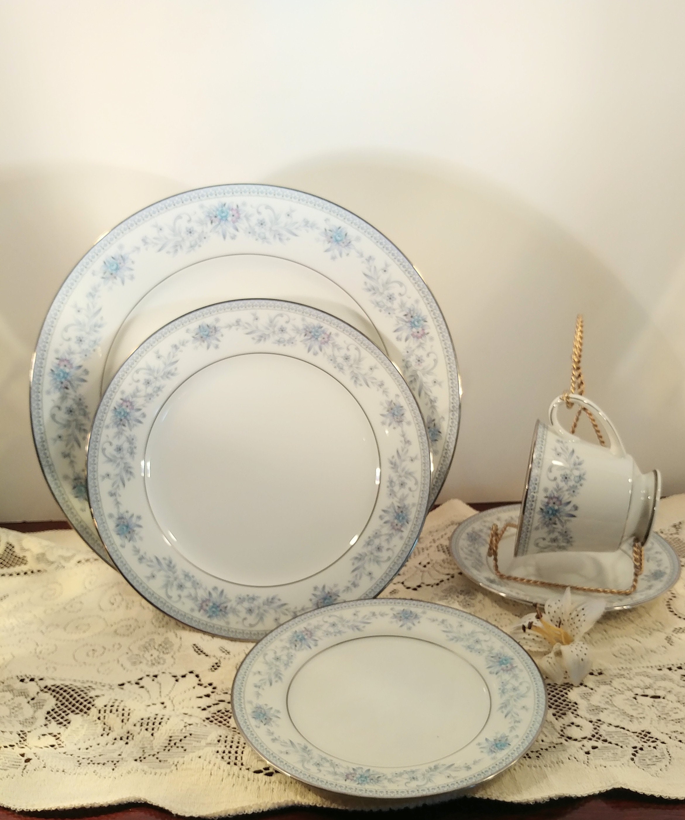 Noritake Blue Hill Pattern 5 Piece Place Setting Dinner Plate Salad Plate Bread and Butter Plate Cup and Saucer Vintage Noritake China Etsy Canada
